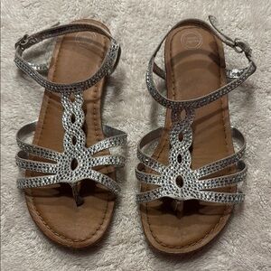 Size 3, Girls sandals